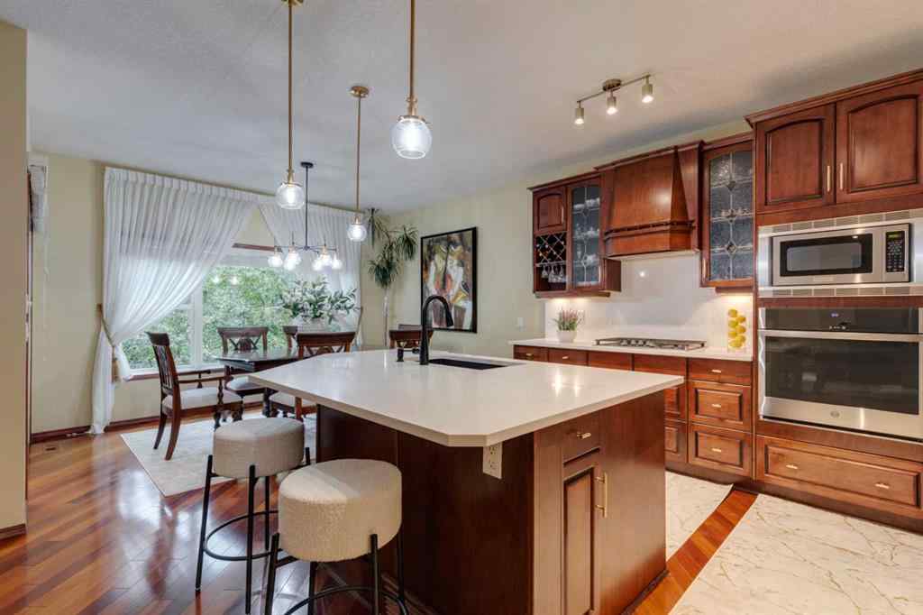 MLS® A2258267 - 142 Discovery Ridge Boulevard SW in Discovery Ridge Calgary, Residential