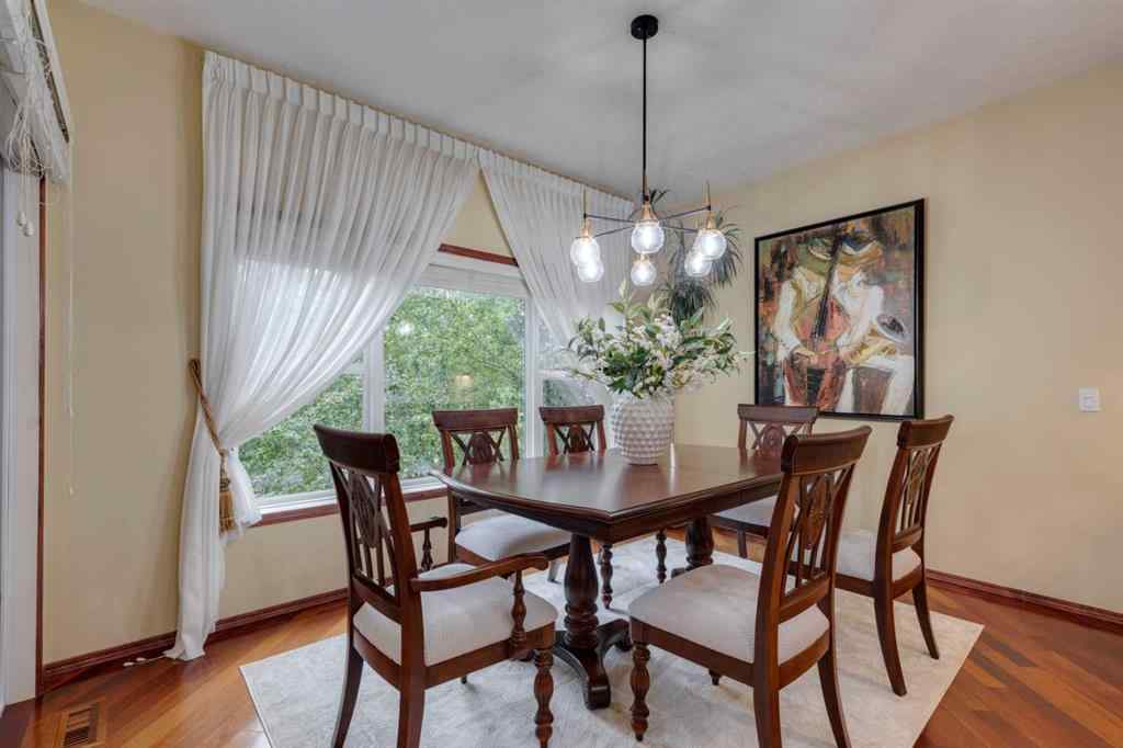 MLS® A2258267 - 142 Discovery Ridge Boulevard SW in Discovery Ridge Calgary, Residential