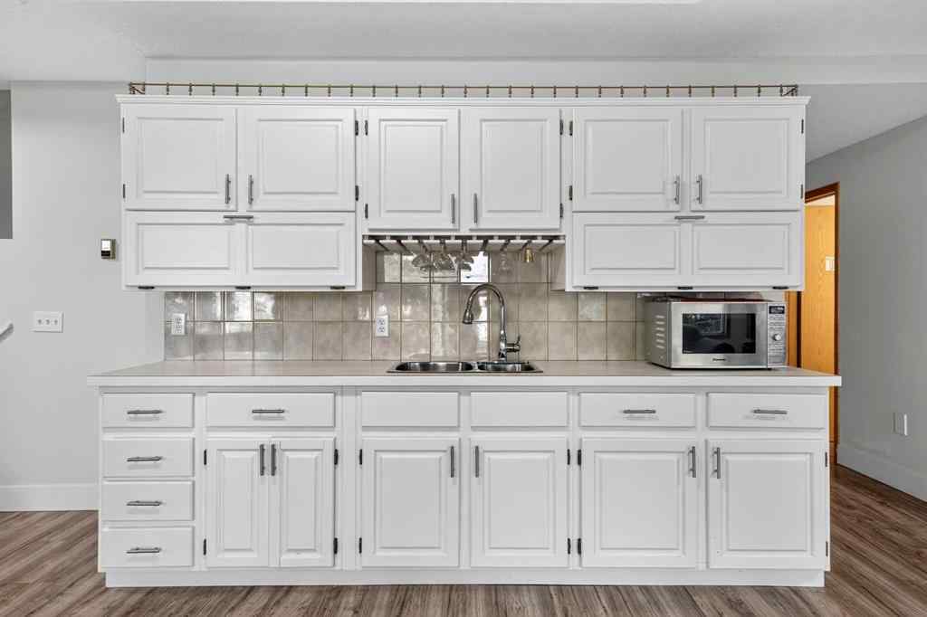 MLS® A2258270 - 1360 Shawnee Road SW in Shawnee Slopes Calgary, Residential