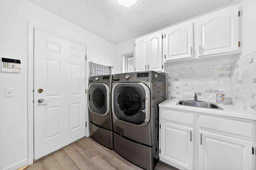 MLS® A2258270 - 1360 Shawnee Road SW in Shawnee Slopes Calgary, Residential