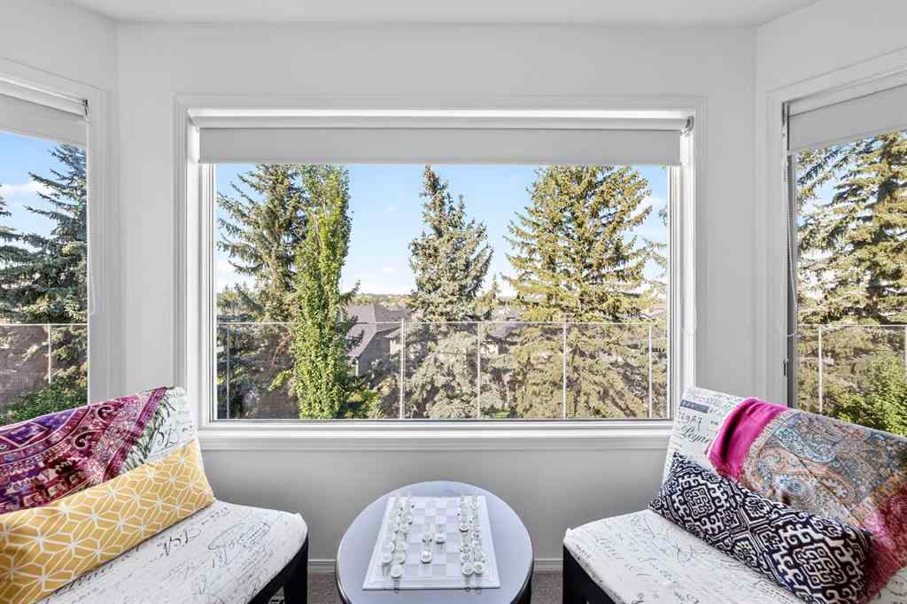 MLS® A2258270 - 1360 Shawnee Road SW in Shawnee Slopes Calgary, Residential