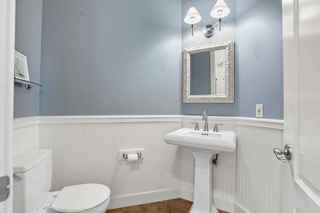 MLS® A2258271 - 134 Discovery Ridge Boulevard SW in Discovery Ridge Calgary, Residential