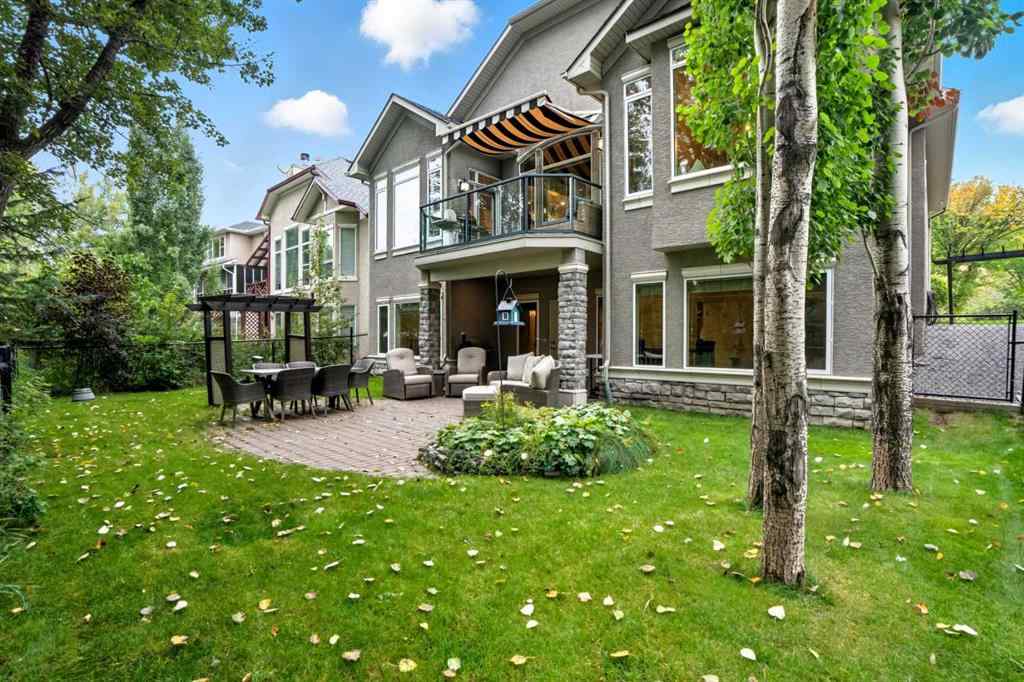 MLS® A2258271 - 134 Discovery Ridge Boulevard SW in Discovery Ridge Calgary, Residential