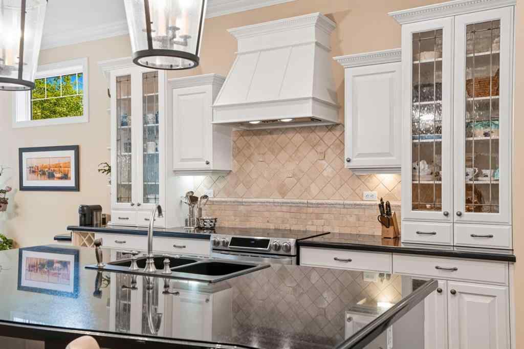 MLS® A2258271 - 134 Discovery Ridge Boulevard SW in Discovery Ridge Calgary, Residential