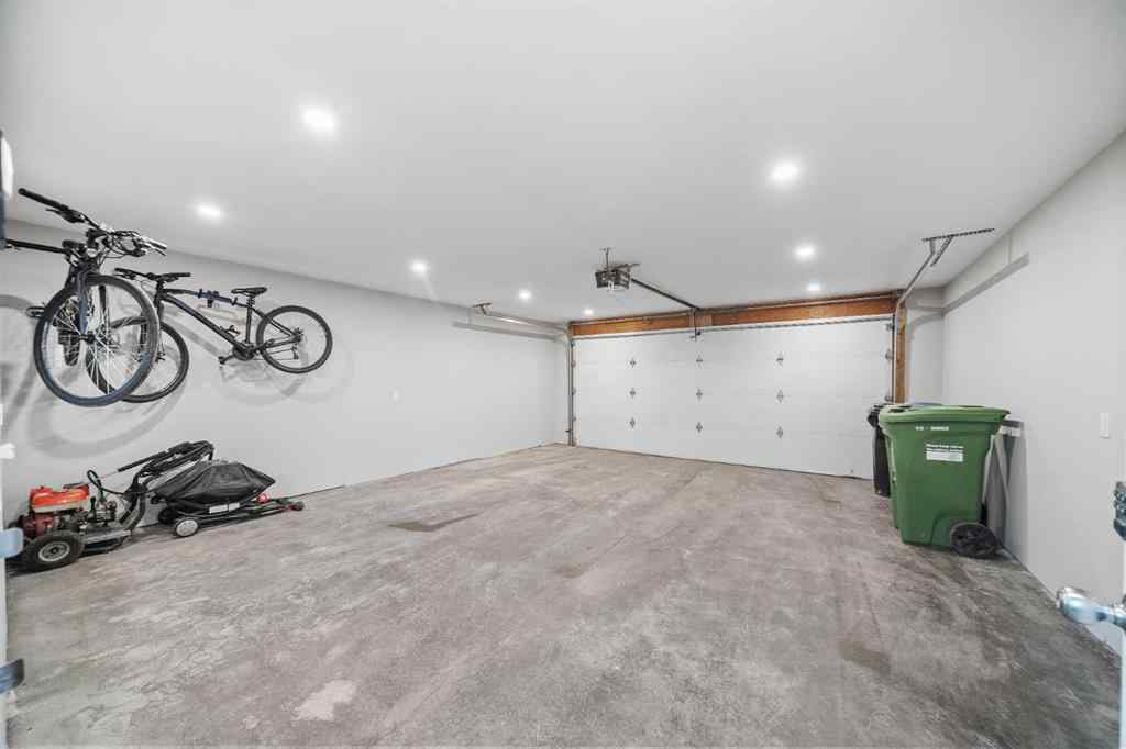 MLS® A2258273 - 17 Auburn Crest Green SE in Auburn Bay Calgary, Residential