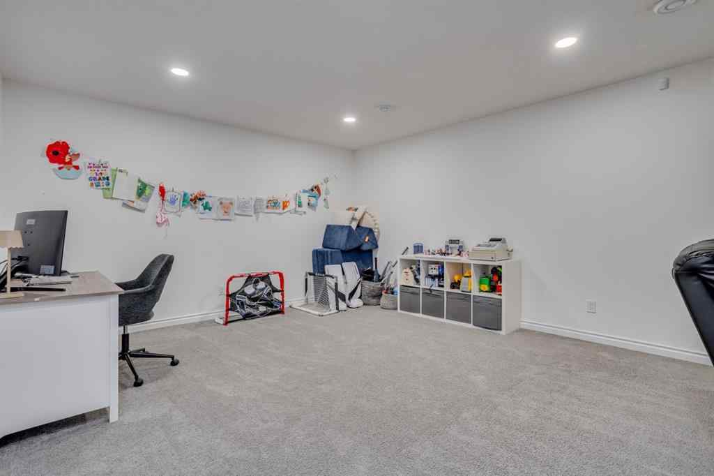 MLS® A2258279 - 204 Dafoe Way  in Parsons North Fort McMurray, Residential