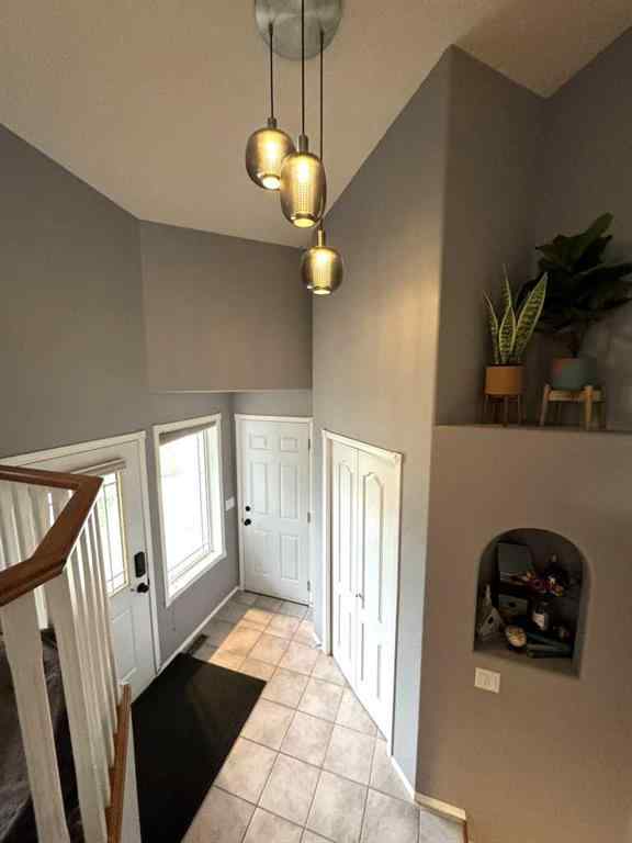 MLS® A2258281 - 806 Cherry Crescent  in NONE Beaverlodge, Residential