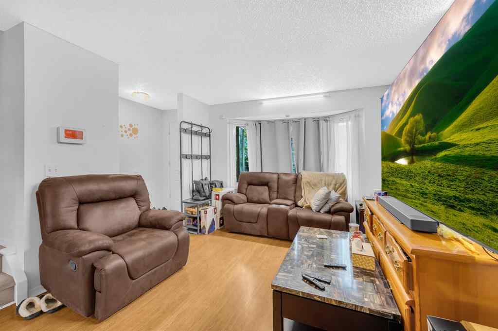 MLS® A2258282 - 55 Falshire Terrace NE in Falconridge Calgary, Residential