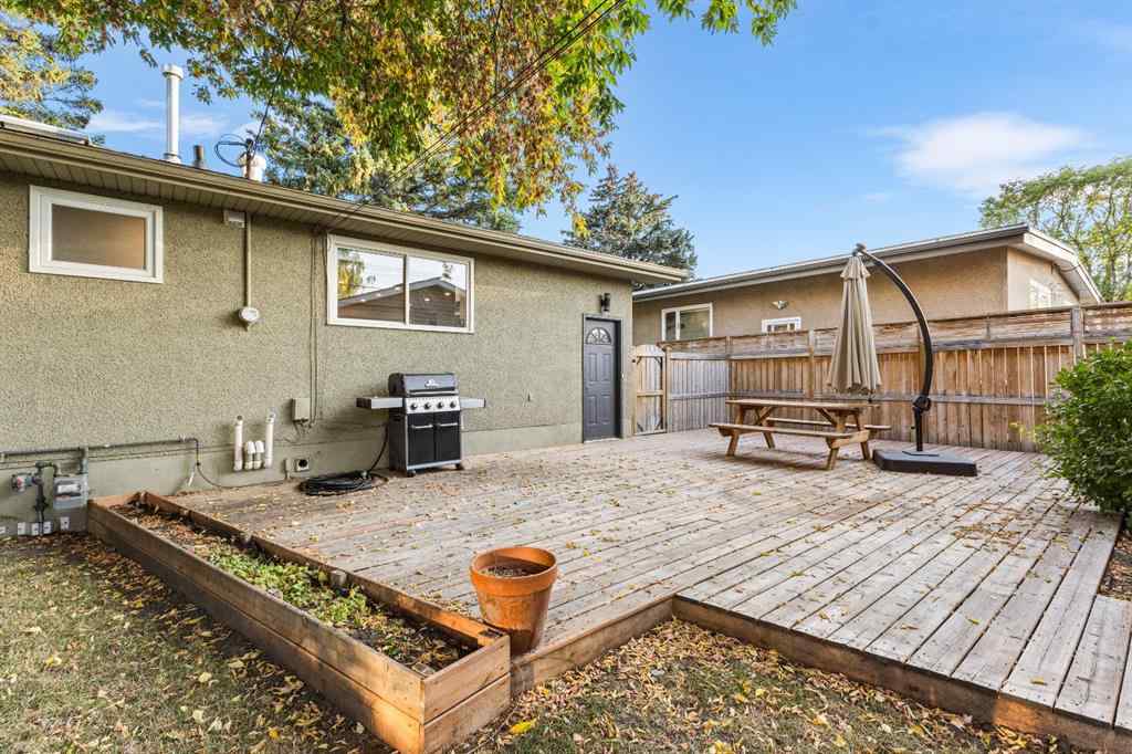 MLS® A2258286 - 860 Archwood Road SE in Acadia Calgary, Residential