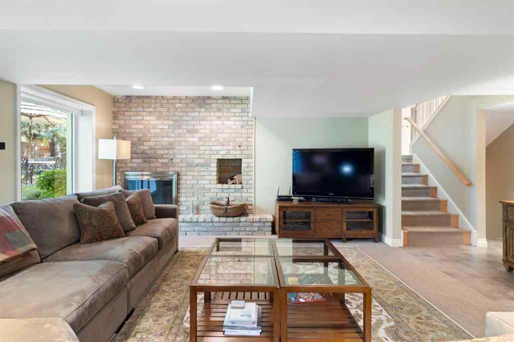 MLS® A2258288 - 12 Medford Place SW in Mayfair Calgary, Residential