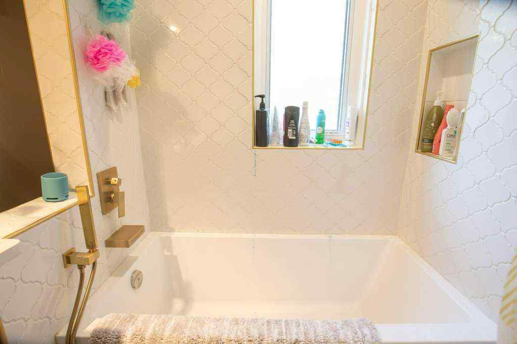 MLS® A2258290 - 4738 53 Street  in Downtown Red Deer Red Deer, Residential