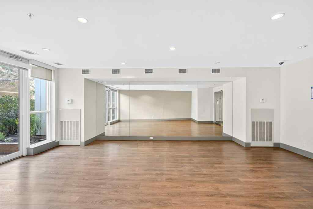 MLS® A2258293 - Unit #1010 550 Riverfront Avenue SE in Downtown East Village Calgary, Residential