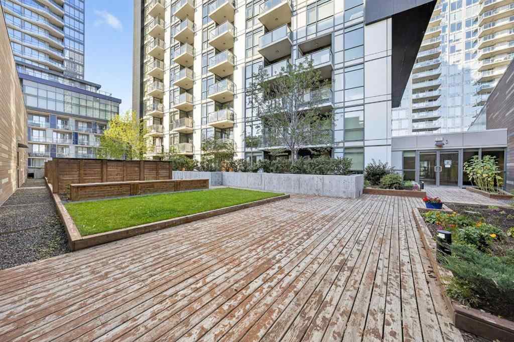 MLS® A2258293 - Unit #1010 550 Riverfront Avenue SE in Downtown East Village Calgary, Residential