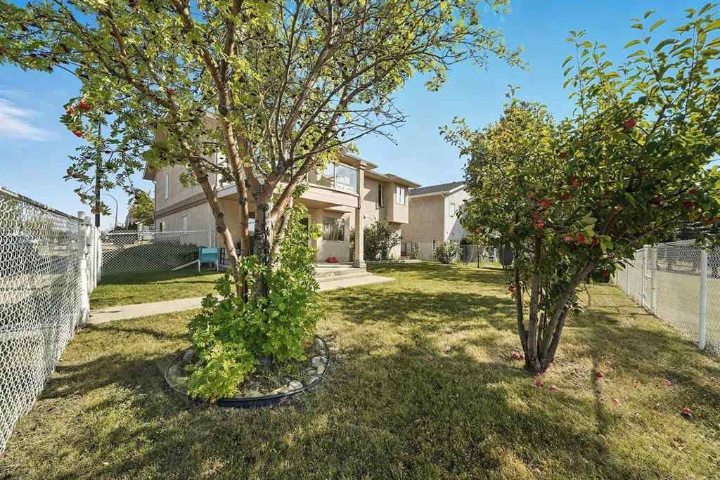 MLS® A2258298 - 61 Leung Close  in Lancaster Green Red Deer, Residential
