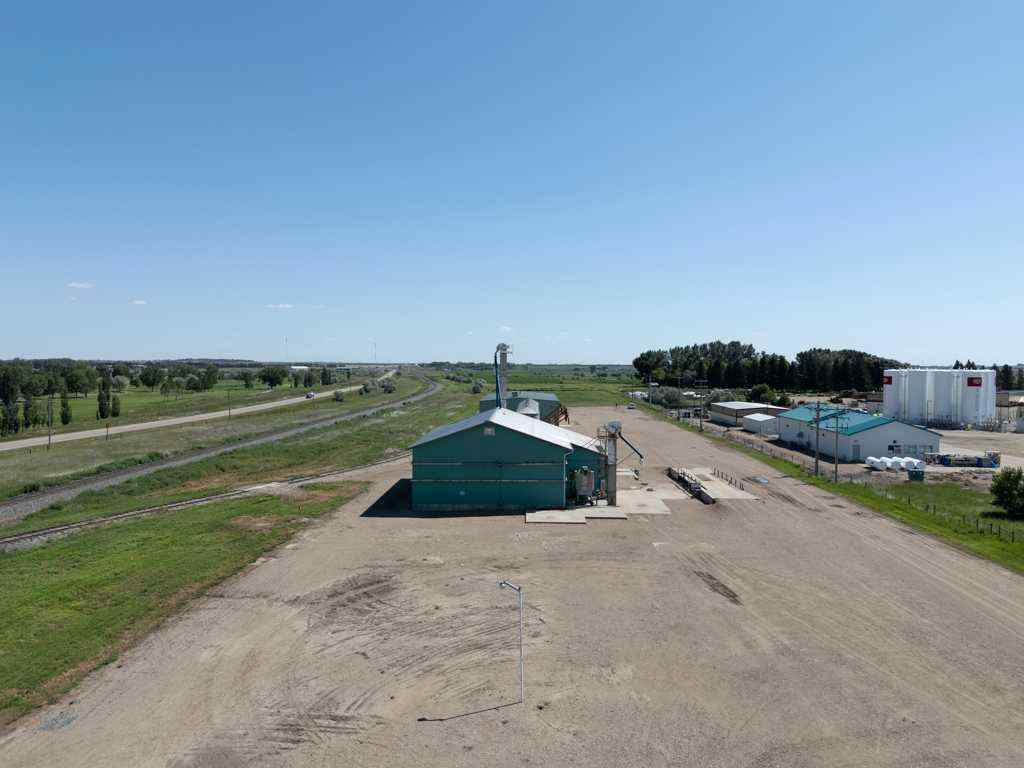 MLS® A2258300 - 184075 7 Street E in NONE Rural Newell, County of, Commercial