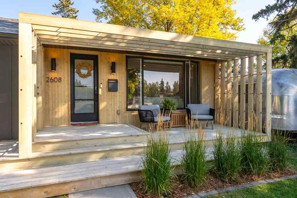 MLS® A2258301 - 2608 Garland Street SW in Glendale Calgary, Residential