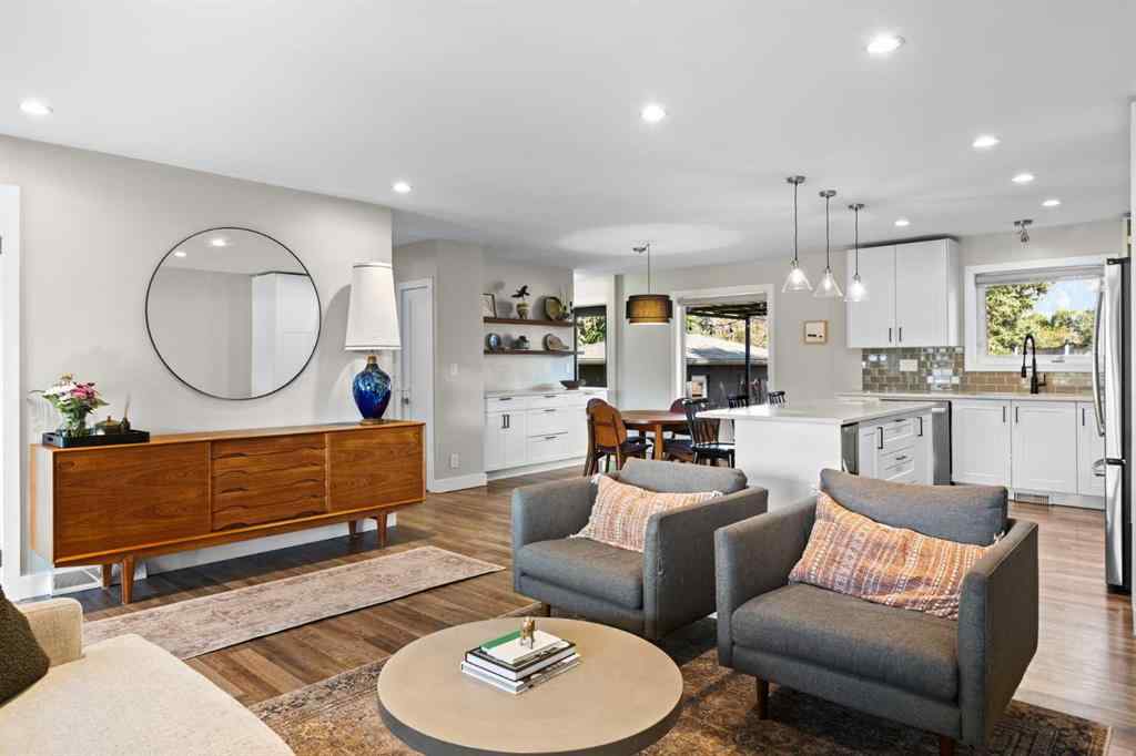 MLS® A2258301 - 2608 Garland Street SW in Glendale Calgary, Residential