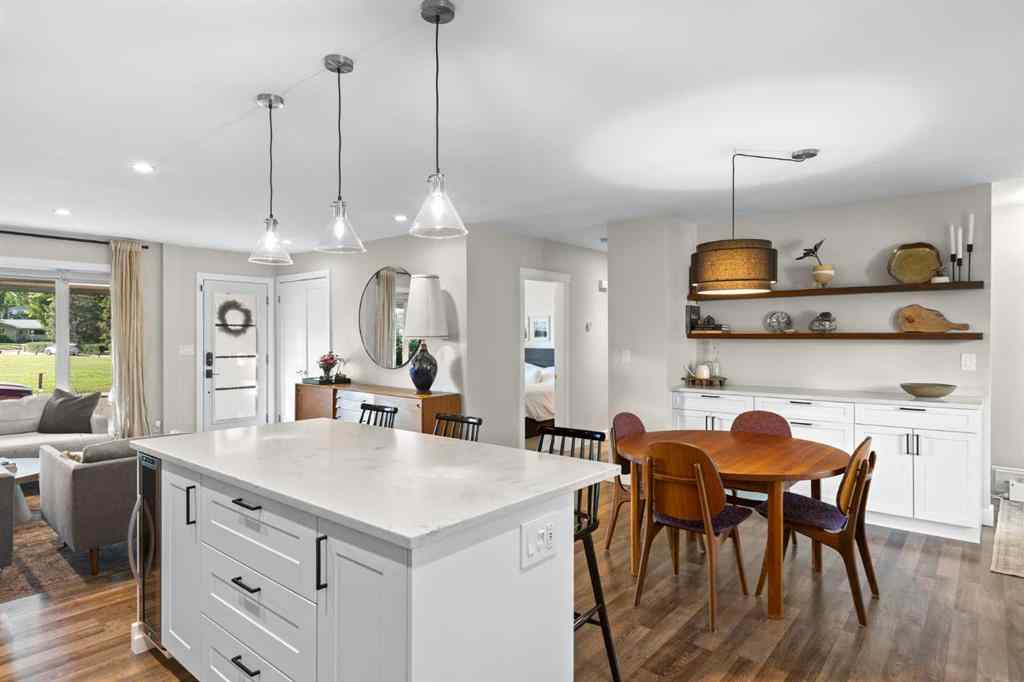 MLS® A2258301 - 2608 Garland Street SW in Glendale Calgary, Residential