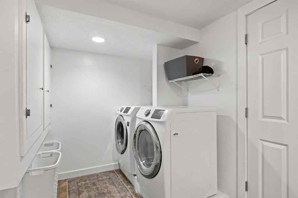 MLS® A2258301 - 2608 Garland Street SW in Glendale Calgary, Residential