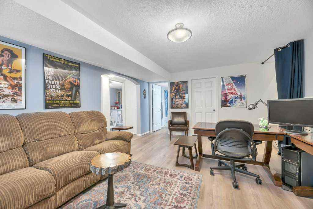 MLS® A2258302 - 128 Chapalina Crescent SE in Chaparral Calgary, Residential