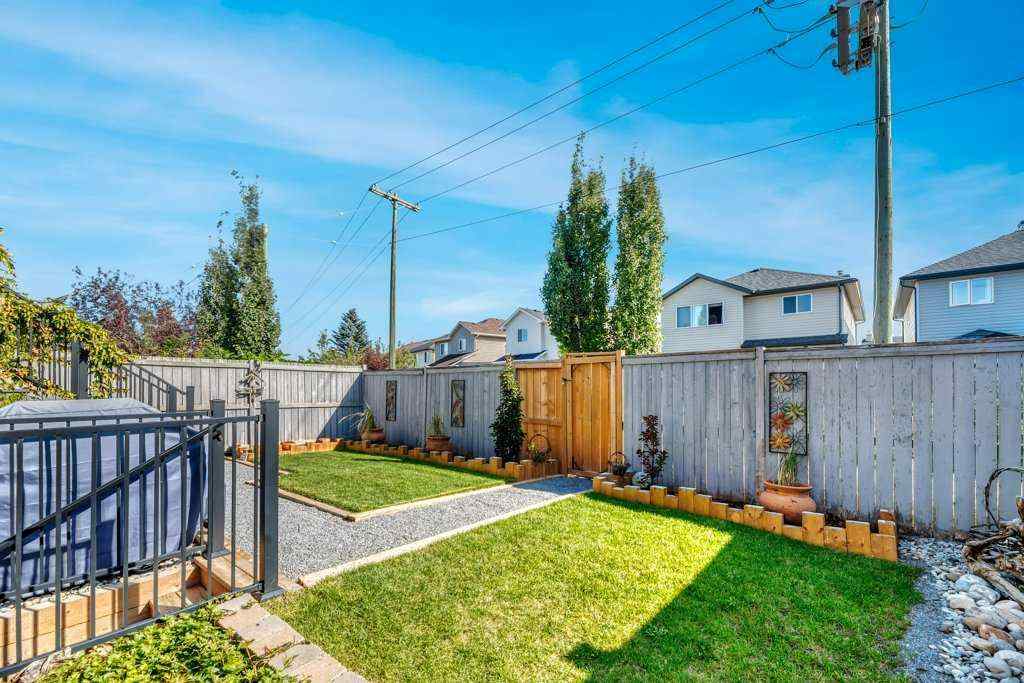 MLS® A2258302 - 128 Chapalina Crescent SE in Chaparral Calgary, Residential