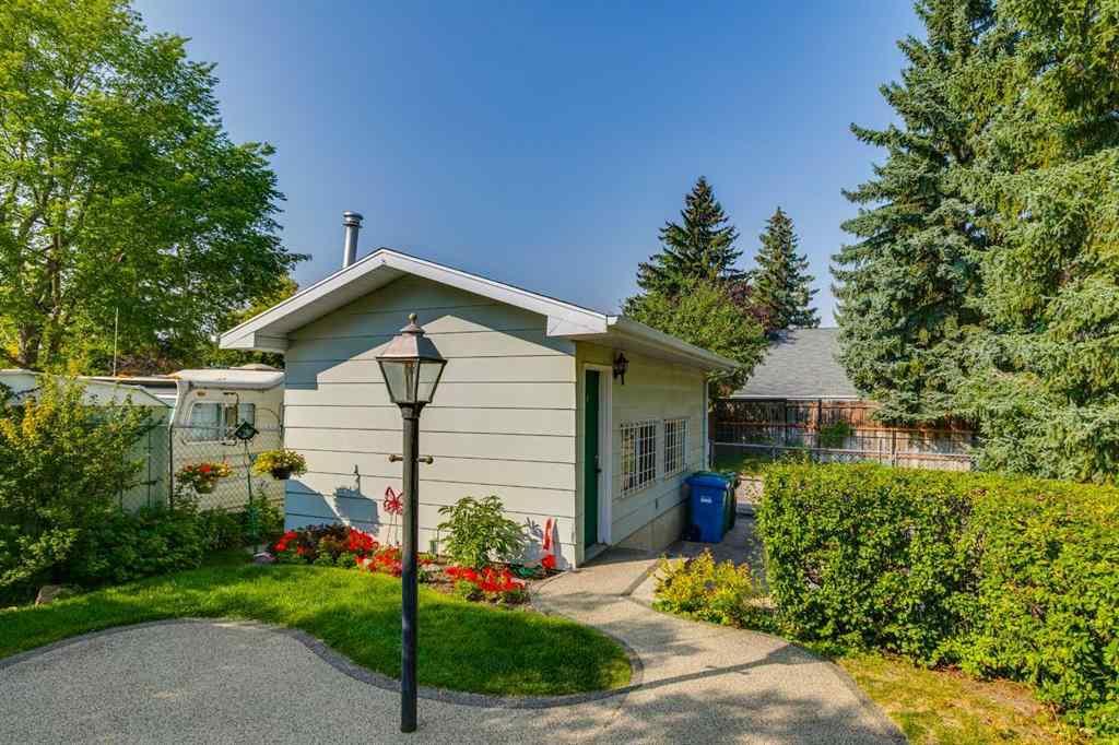 MLS® A2258308 - 444 Willingdon Boulevard SE in Willow Park Calgary, Residential