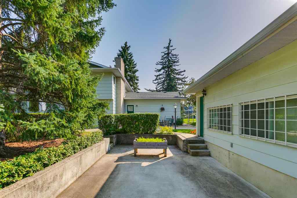 MLS® A2258308 - 444 Willingdon Boulevard SE in Willow Park Calgary, Residential