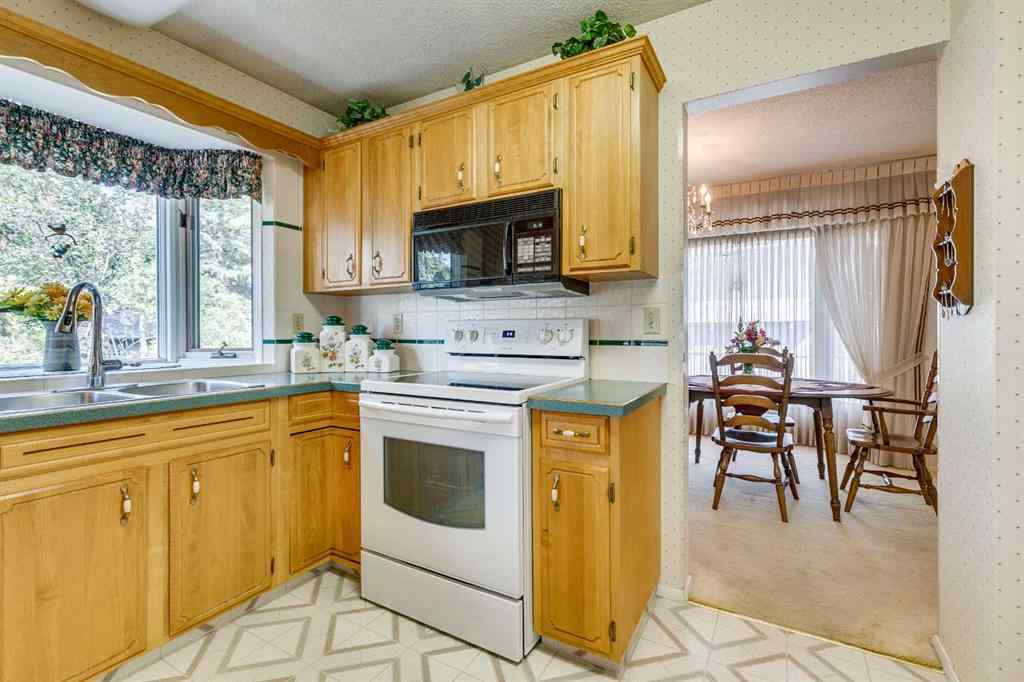 MLS® A2258308 - 444 Willingdon Boulevard SE in Willow Park Calgary, Residential