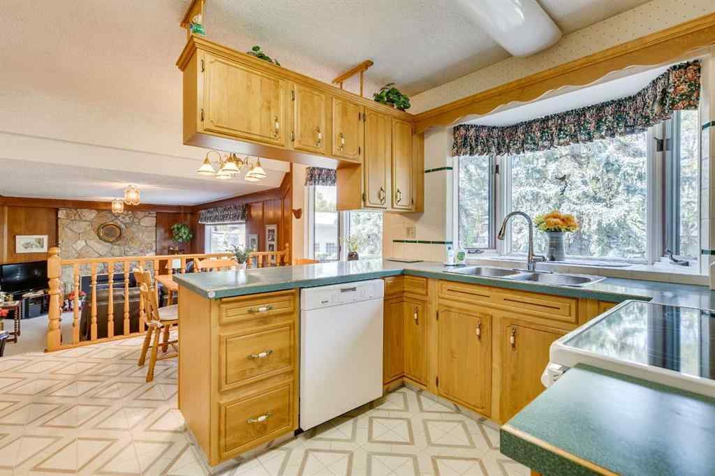 MLS® A2258308 - 444 Willingdon Boulevard SE in Willow Park Calgary, Residential
