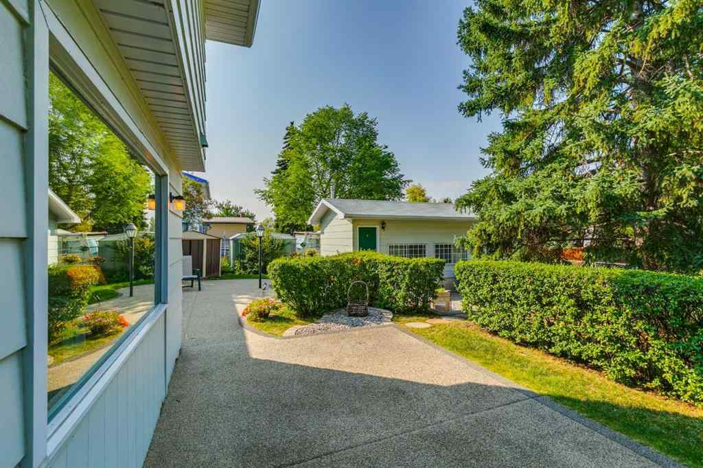 MLS® A2258308 - 444 Willingdon Boulevard SE in Willow Park Calgary, Residential