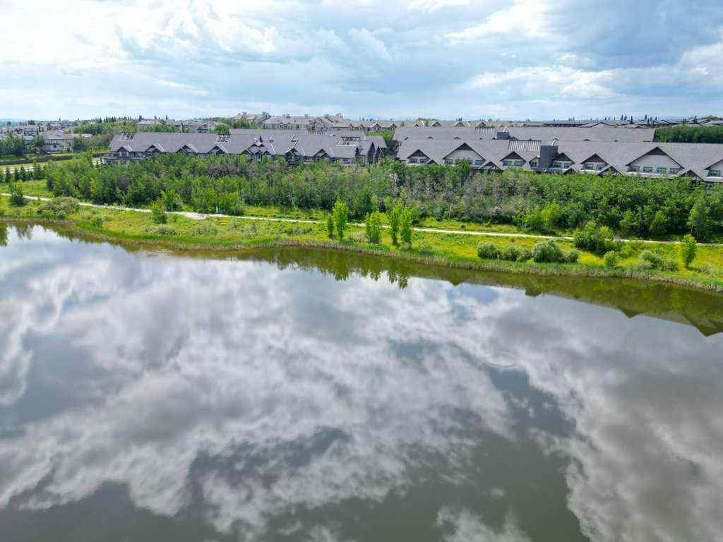 MLS® A2258310 - Unit #235 35 ASPENMONT Heights SW in Aspen Woods Calgary, Residential