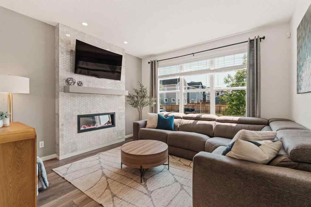 MLS® A2258312 - 366 Magnolia Square SE in Mahogany Calgary, Residential