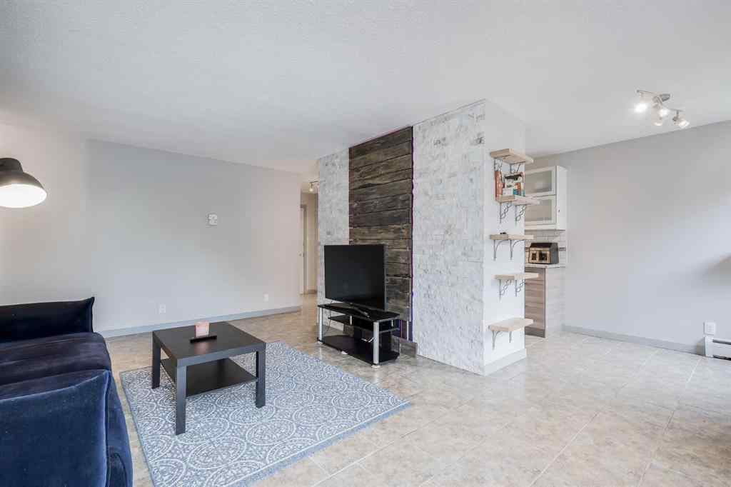 MLS® A2258315 - Unit #208 507 57 Avenue SW in Windsor Park Calgary, Residential