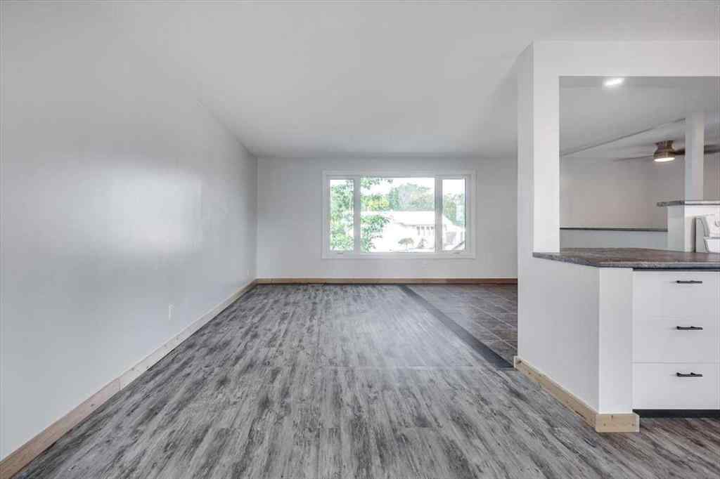 MLS® A2258318 - 5607 48 Avenue  in Downtown Lacombe Lacombe, Residential