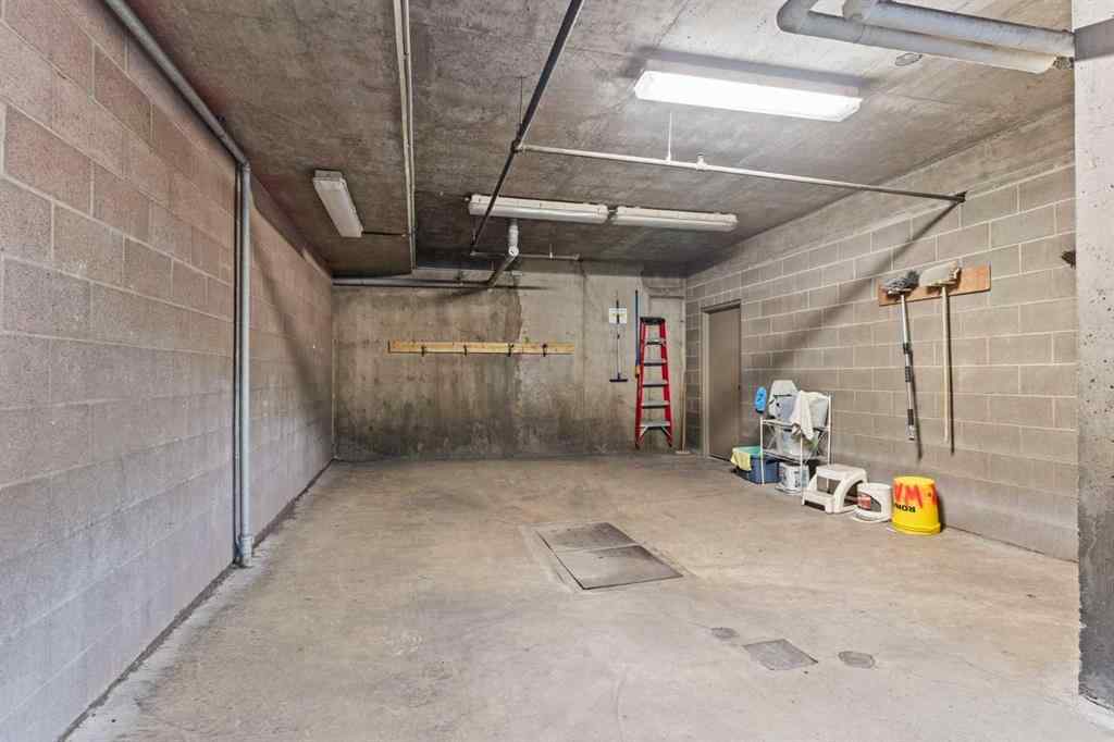 MLS® A2258328 - Unit #242 30 Sierra Morena Landing SW in Signal Hill Calgary, Residential