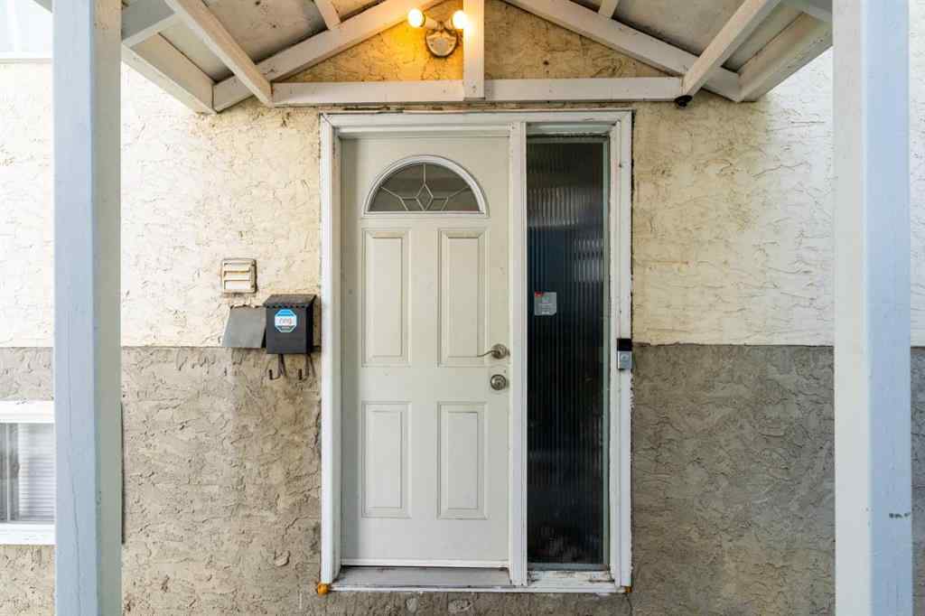 MLS® A2258331 - 5607 4 Street SW in Windsor Park Calgary, Residential
