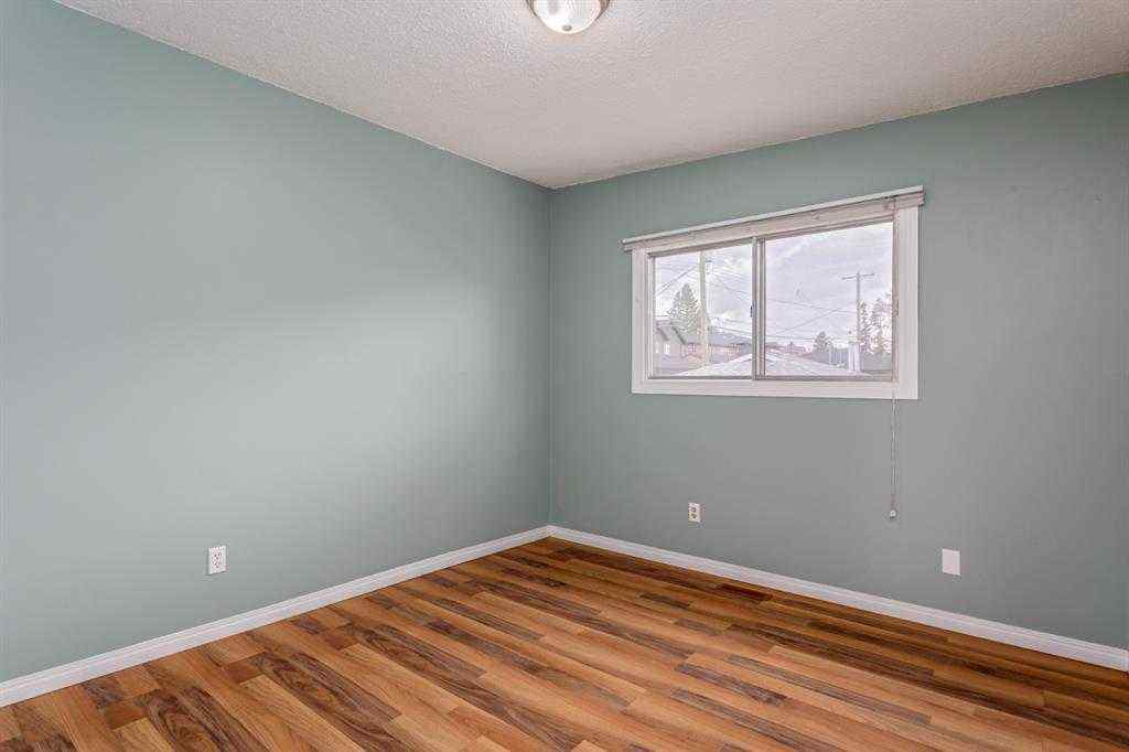 MLS® A2258331 - 5607 4 Street SW in Windsor Park Calgary, Residential