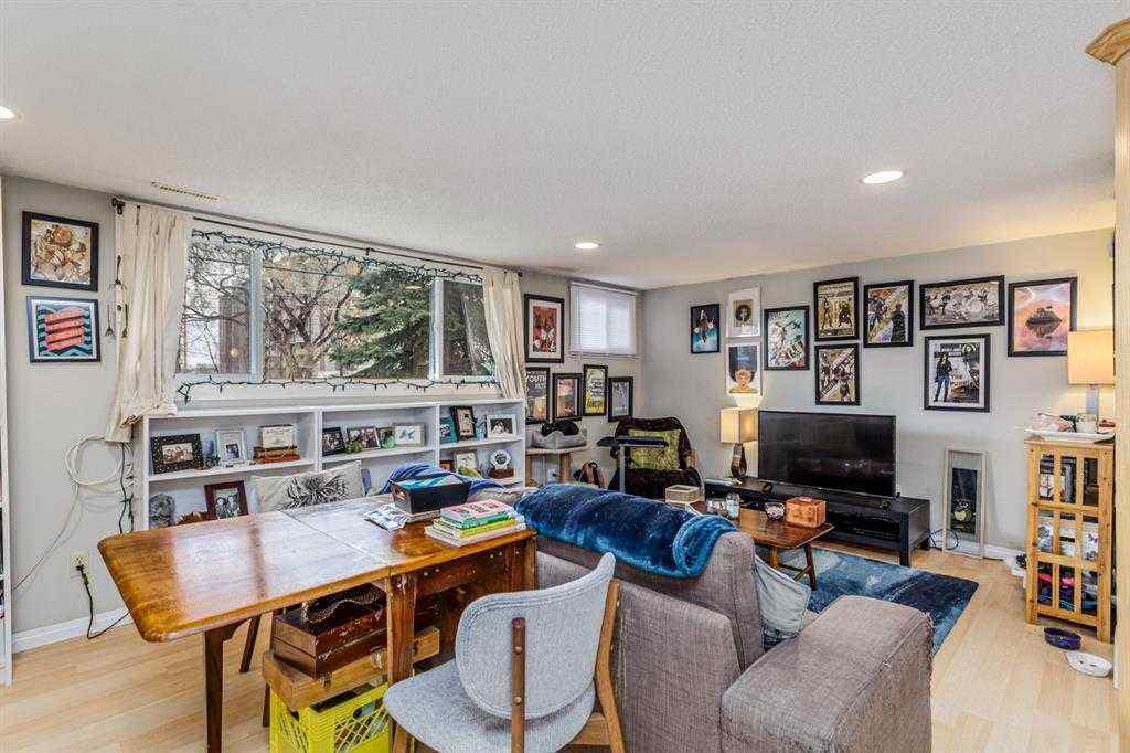 MLS® A2258331 - 5607 4 Street SW in Windsor Park Calgary, Residential