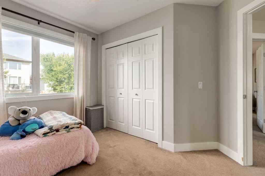 MLS® A2258332 - 32 Evanscove Heights NW in Evanston Calgary, Residential