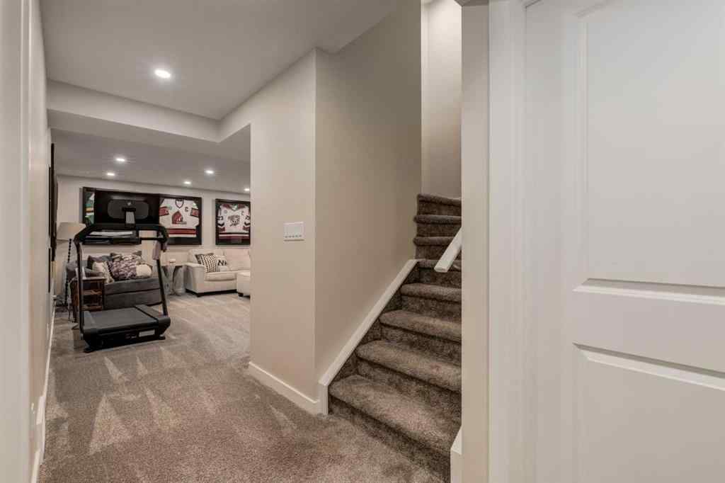 MLS® A2258332 - 32 Evanscove Heights NW in Evanston Calgary, Residential