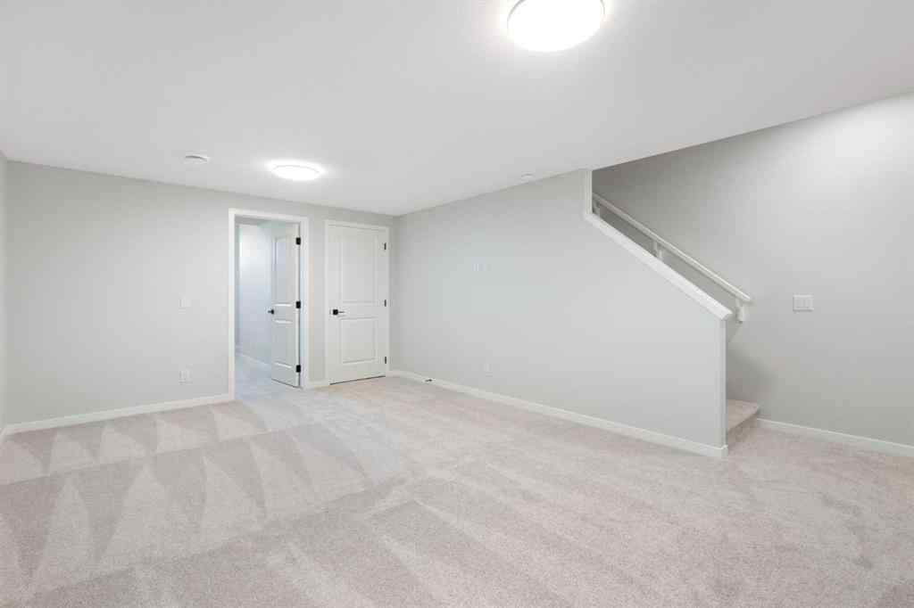 MLS® A2258333 - 552 Rowmont Boulevard NW in Haskayne Calgary, Residential