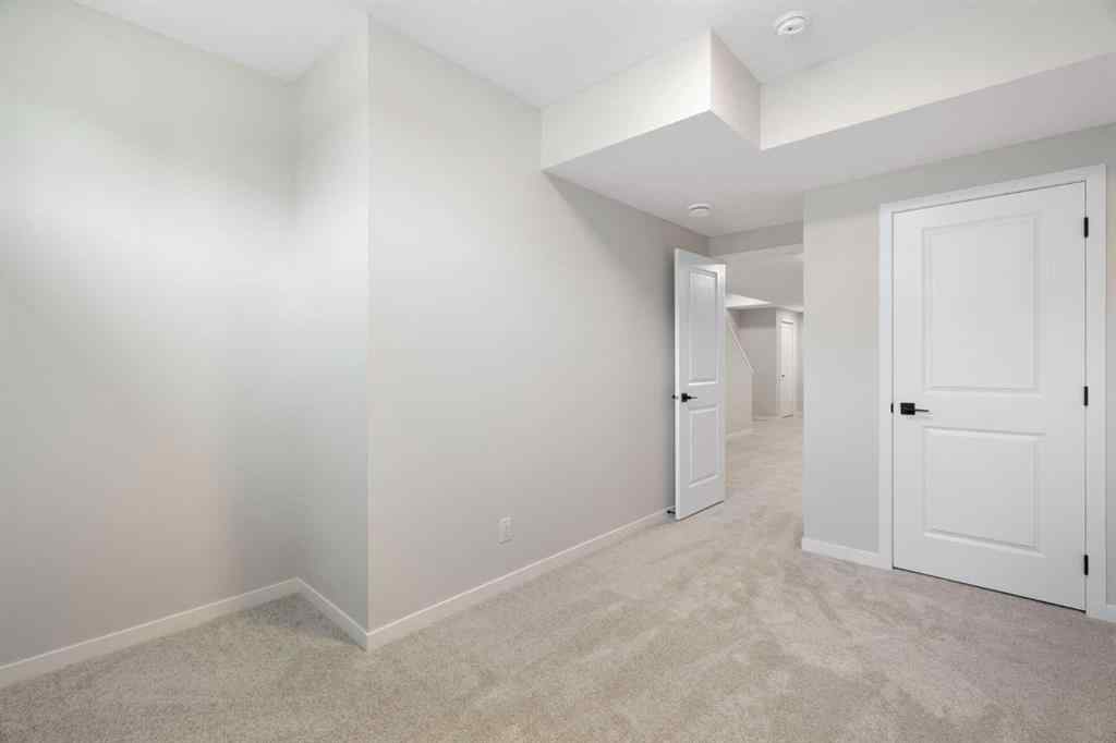 MLS® A2258333 - 552 Rowmont Boulevard NW in Haskayne Calgary, Residential