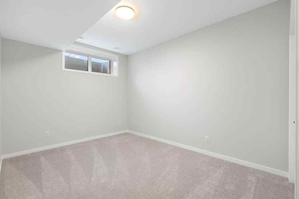 MLS® A2258333 - 552 Rowmont Boulevard NW in Haskayne Calgary, Residential