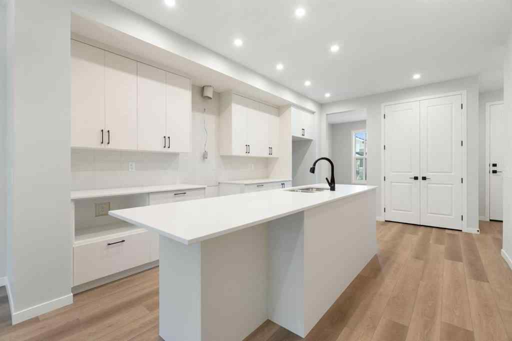MLS® A2258333 - 552 Rowmont Boulevard NW in Haskayne Calgary, Residential