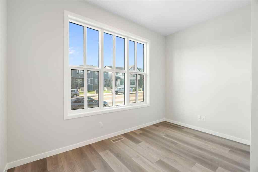 MLS® A2258333 - 552 Rowmont Boulevard NW in Haskayne Calgary, Residential