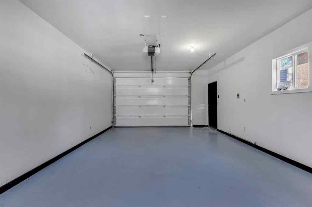 MLS® A2258338 - 268 Deersaxon Circle SE in Deer Run Calgary, Residential