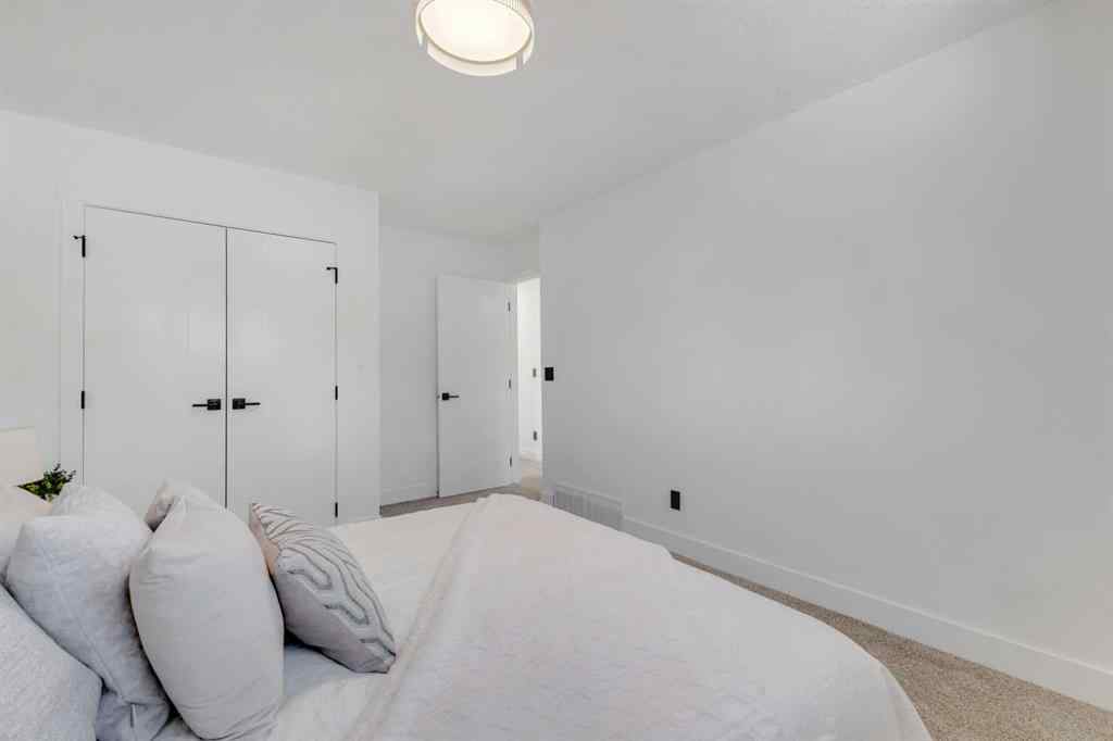 MLS® A2258338 - 268 Deersaxon Circle SE in Deer Run Calgary, Residential