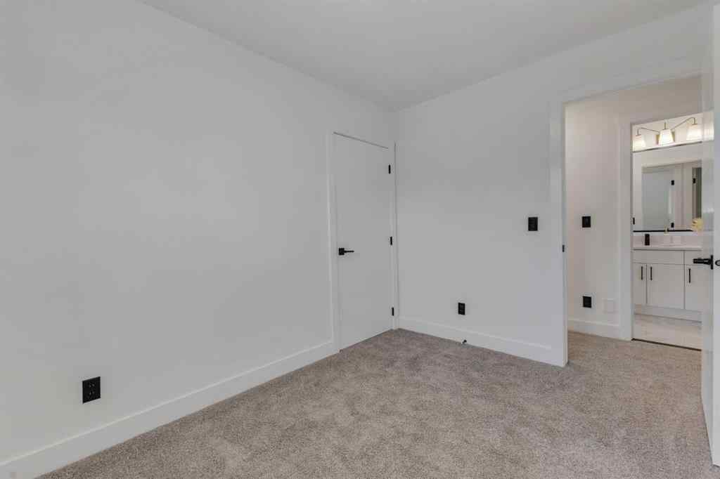 MLS® A2258338 - 268 Deersaxon Circle SE in Deer Run Calgary, Residential
