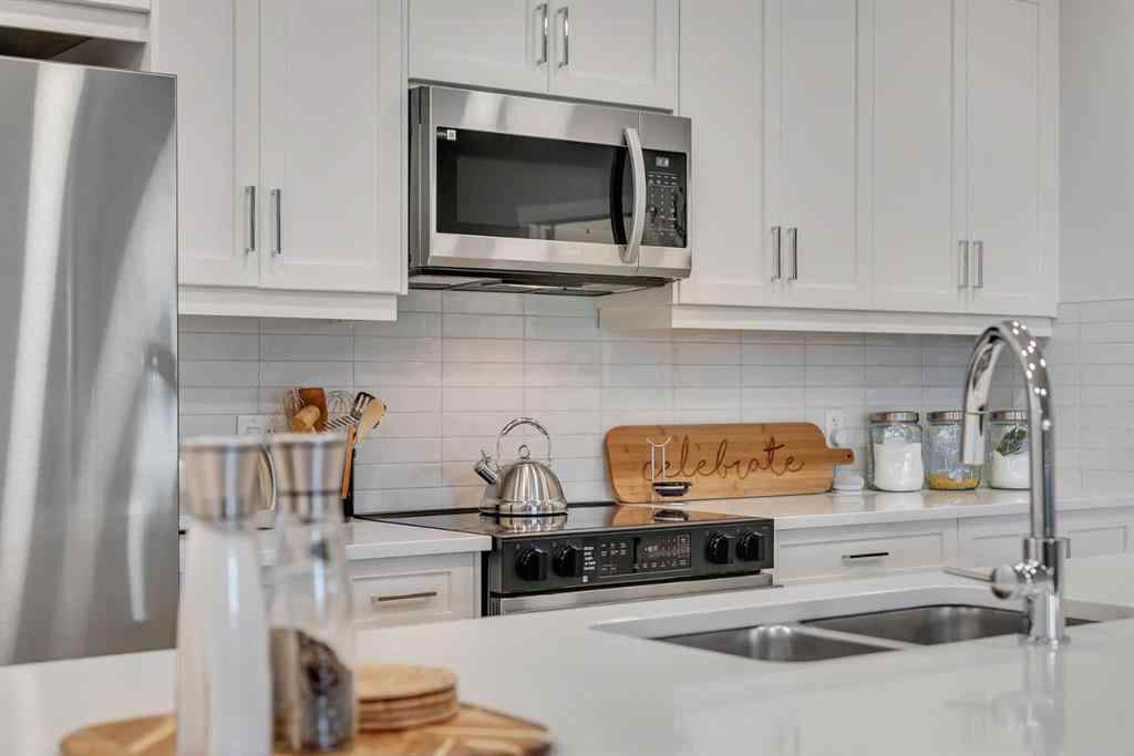MLS® A2258339 - Unit #112 125 Wolf Hollow Crescent SE in Wolf Willow Calgary, Residential