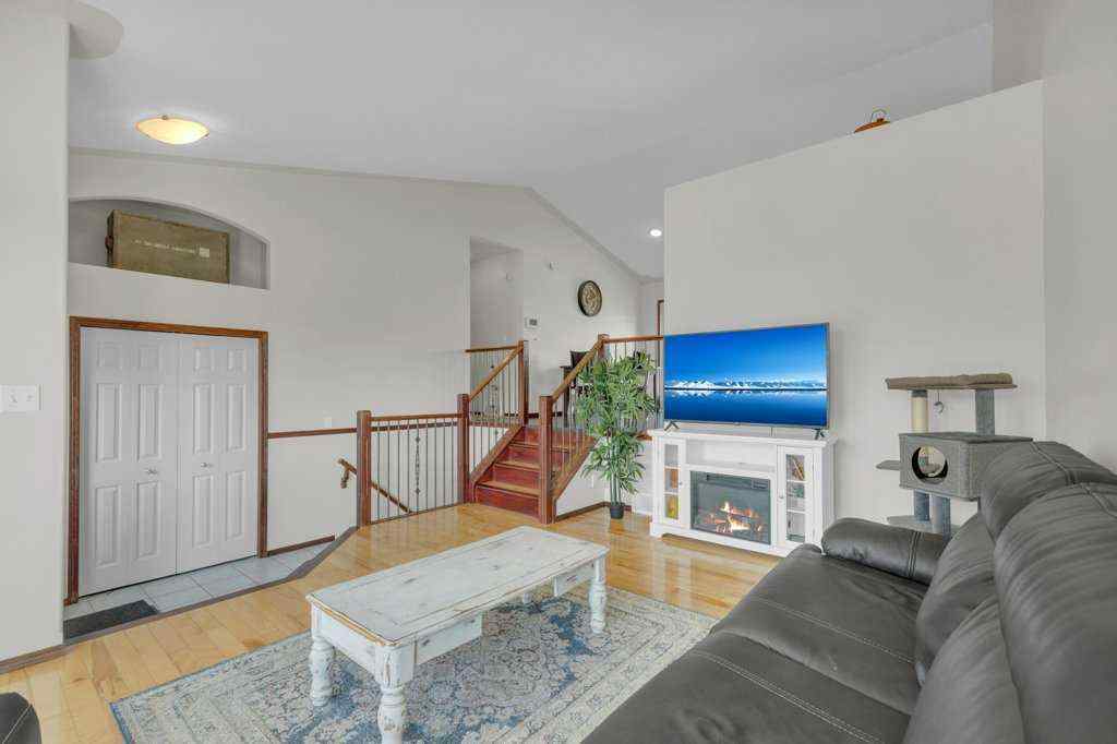 MLS® A2258340 - 66 Hallgren Drive  in Hewlett Park Sylvan Lake, Residential